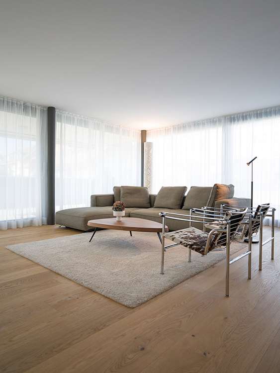 Neue Referenz online -  Attikawohnung, ein Zuhause, das Ruhe ausstrahlt